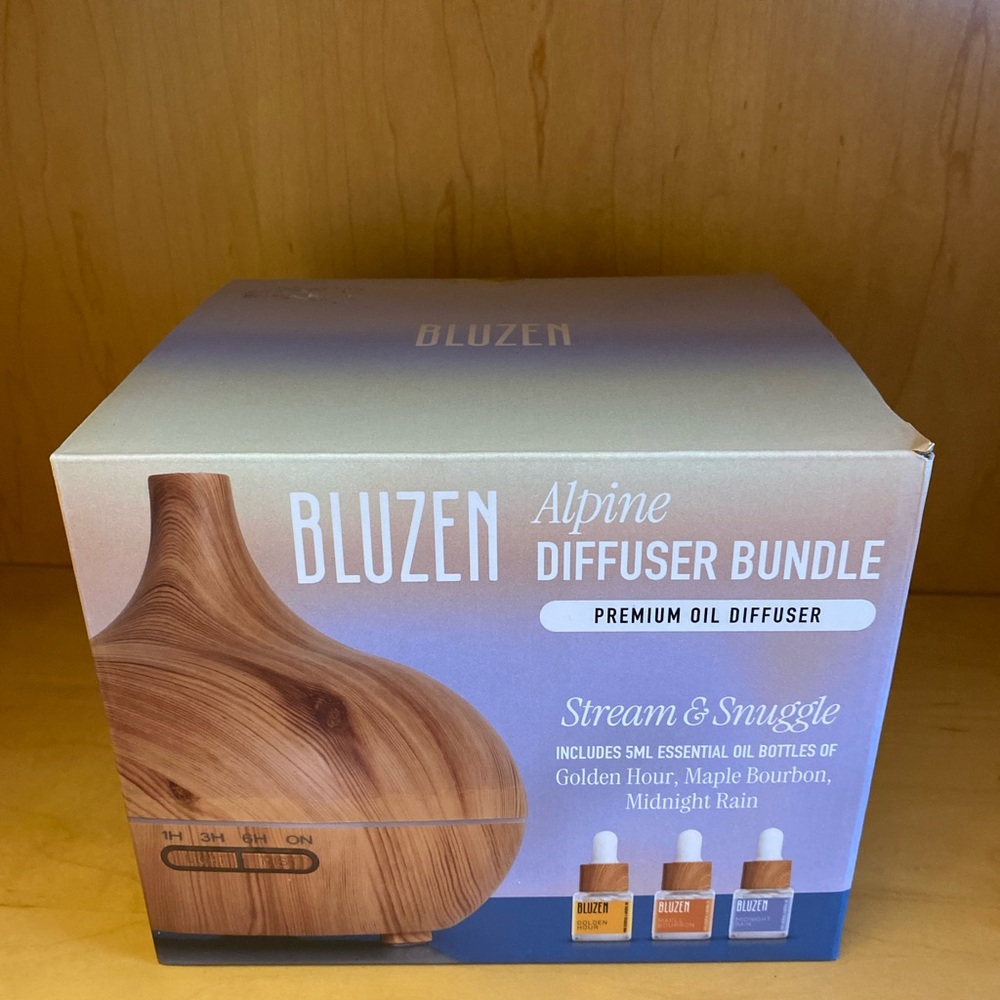 Bluzen Alpine Diffuser Bundle Premium Oil Diffuser Stream & Snuggle Bundle